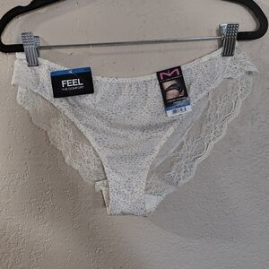 Maidenform Sz XL (8) Women's Comfort Devotion Lace Trim Panties - White